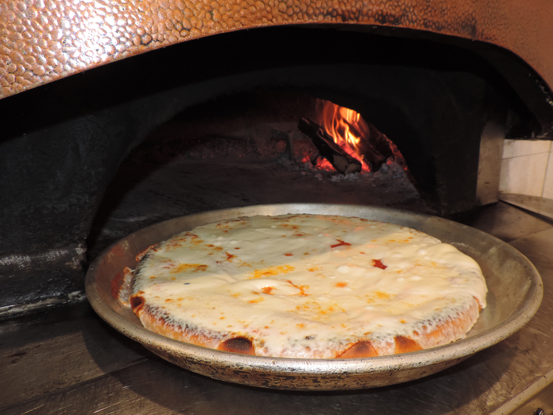 Pizza-al-trancio-pizzart_Da-Gimmy-Milano_www.italyengine.it (17)